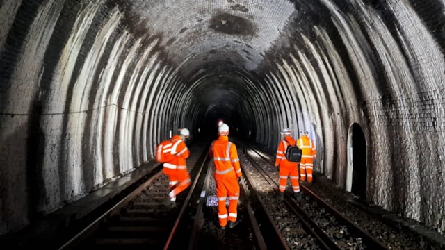 BLACKHEATH: Rail passengers asked to plan ahead as further 10-week closure means train journeys will change: Inside the Blackheath Tunnel-3