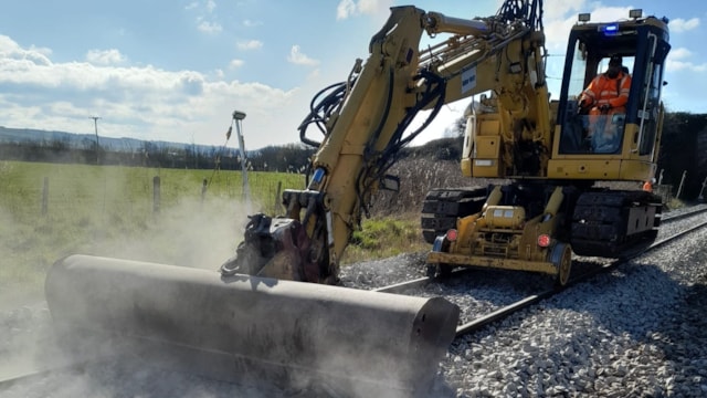 COMPLETED: Line reopens between Castle Cary and Yeovil following essential engineering works on the Heart of Wessex Line: Ballast replacement-3